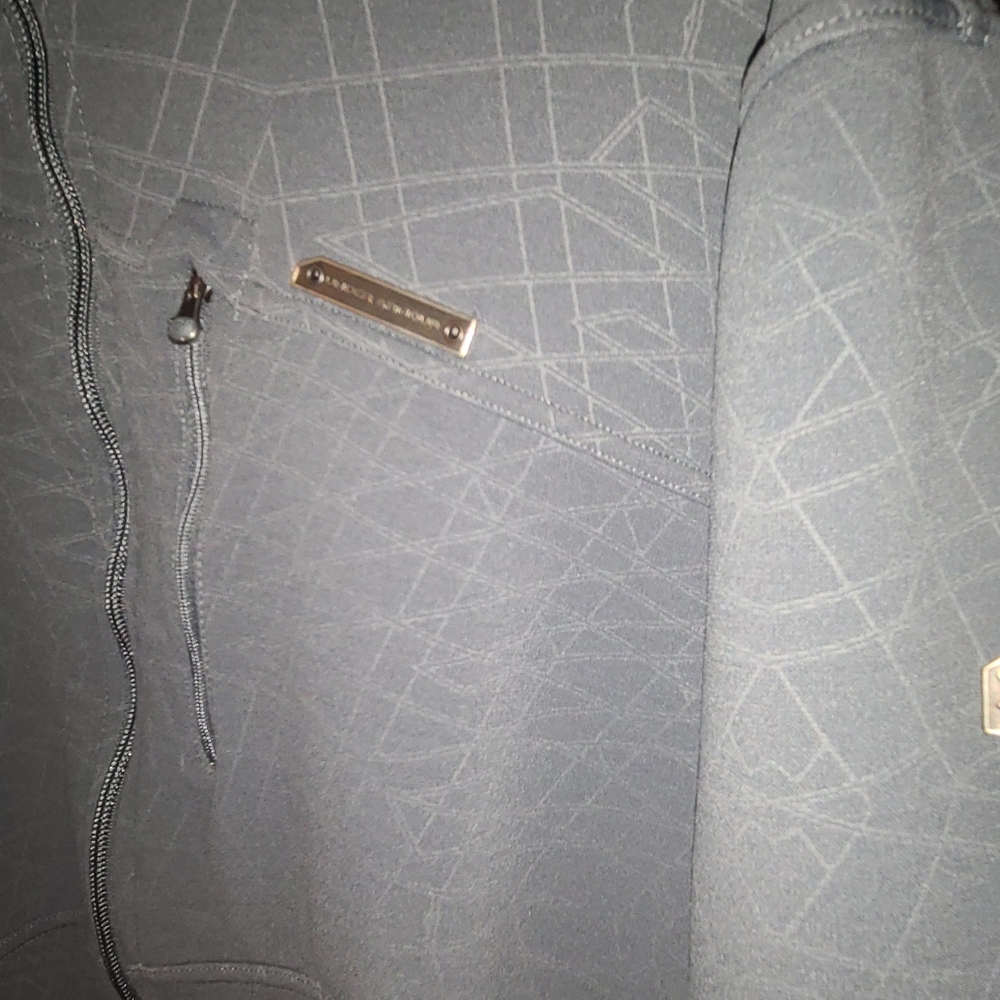 Under Armour Jacket - Picture 4 of 4